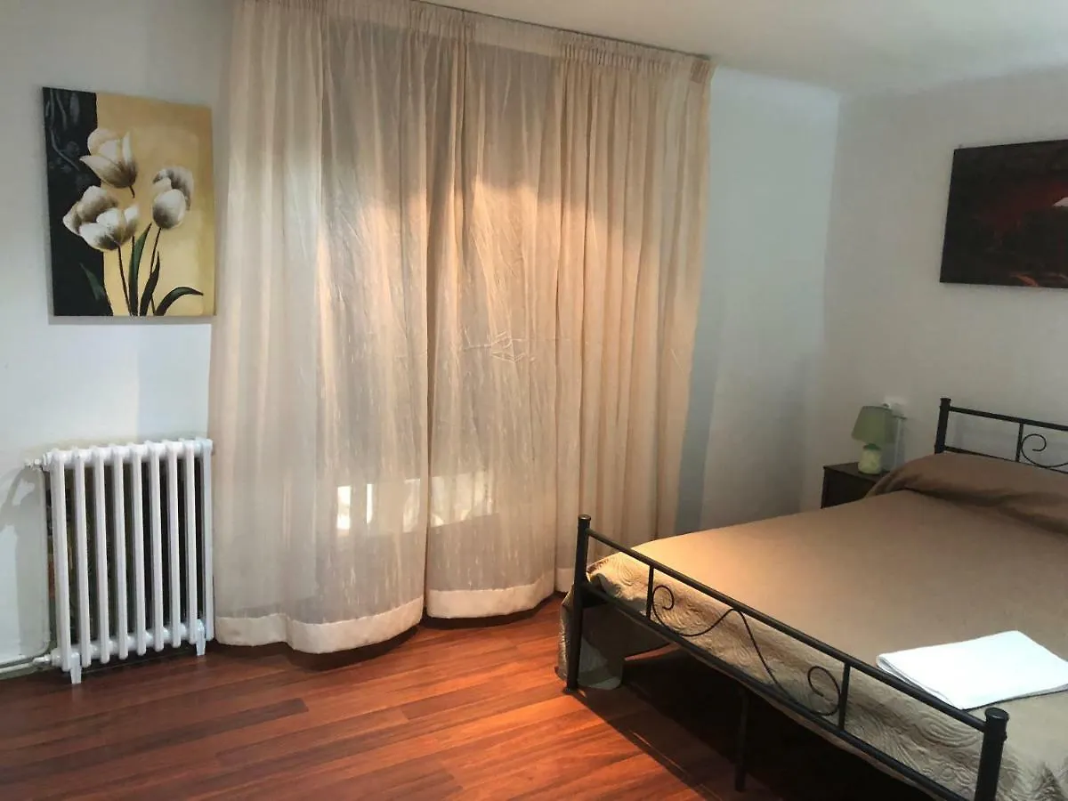 Hostal Di Verena Puigcerda 0*,  Spain
